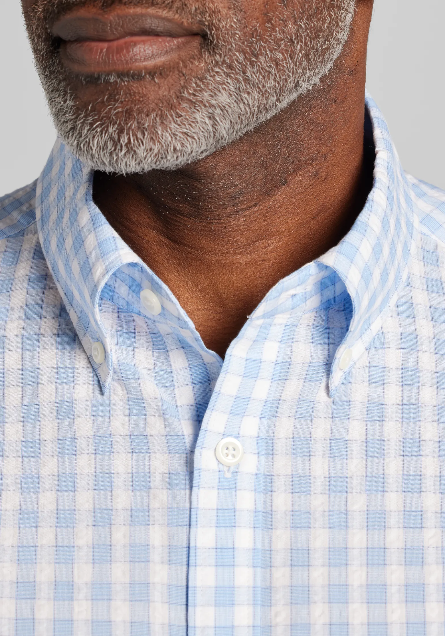 Jos. A. Bank Tailored Fit Buffalo Check Seersucker Short Sleeve Button Up Shirt