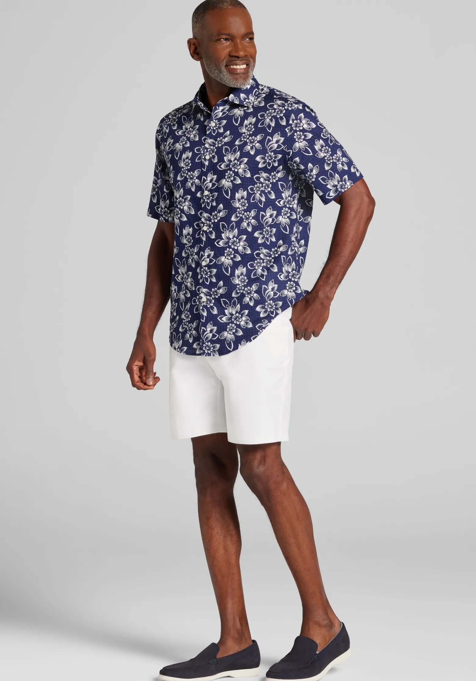 Jos. A. Bank Tailored Fit Lotus Seersucker Short Sleeve Button Up Shirt