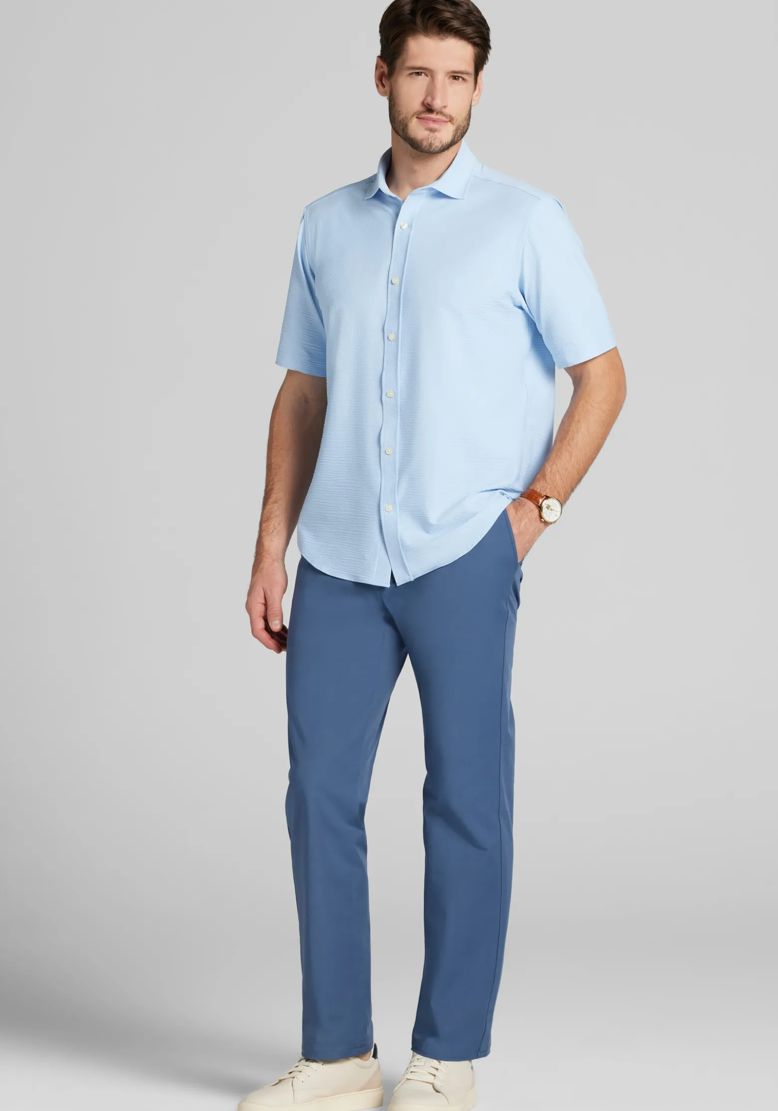 Jos. A. Bank Tailored Fit Seersucker Short Sleeve Button Up Shirt