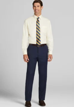 Reserve Collection Traditional Fit Spread Collar Solid Dress Shirt