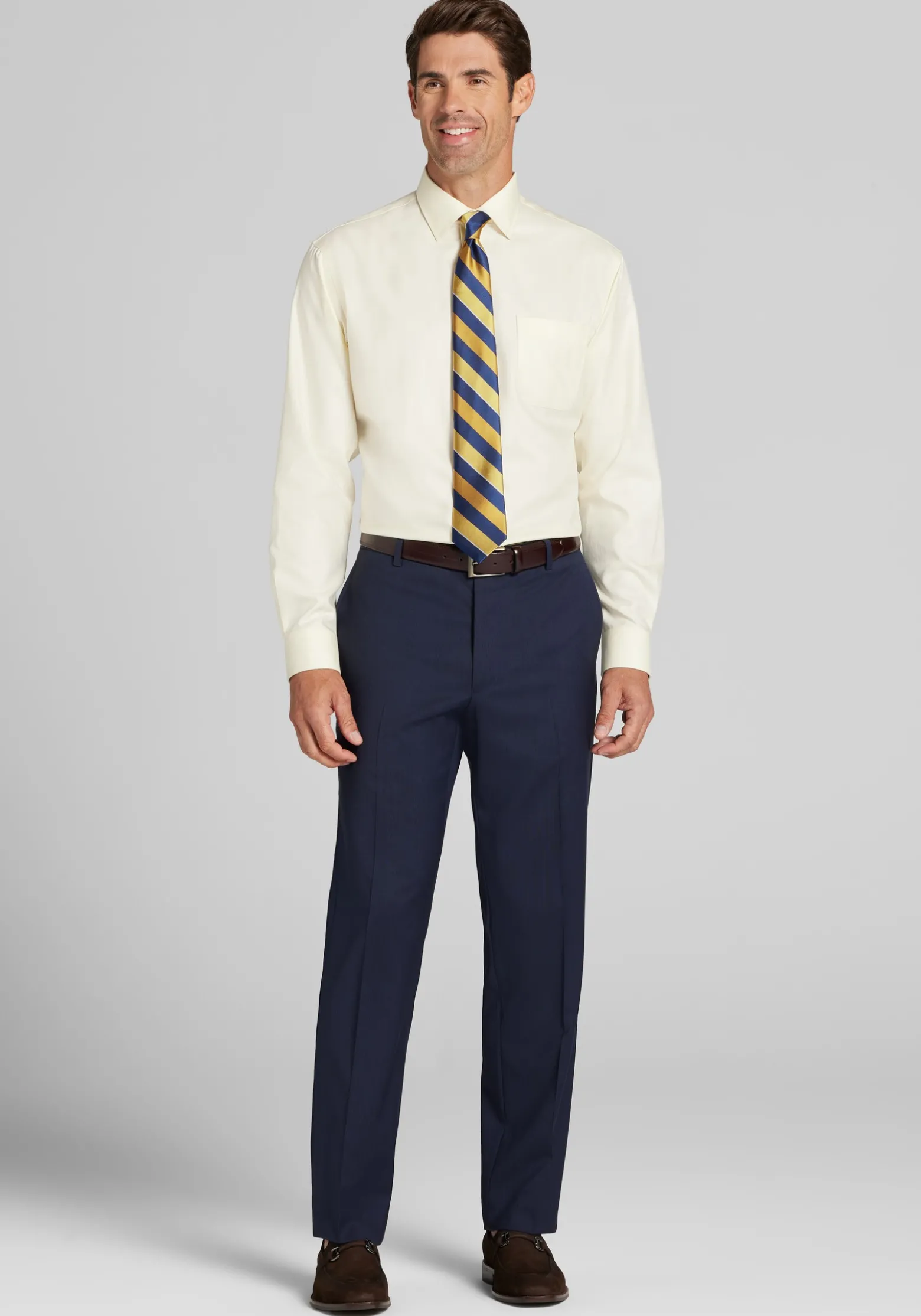 Reserve Collection Traditional Fit Spread Collar Solid Dress Shirt