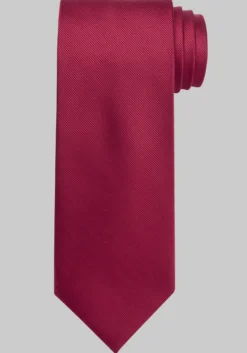 Traveler® Collection Solid Tie