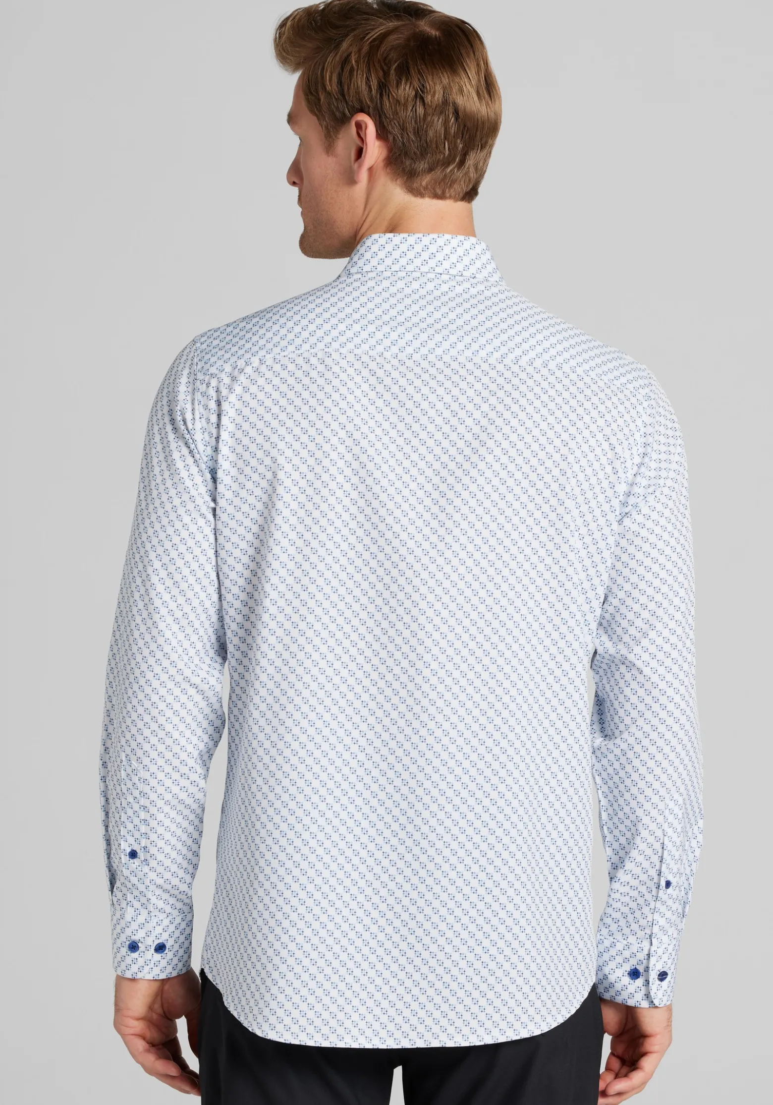 Traveler® COOLMOTION Tailored Fit Diamond Geo 4-Way Stretch Button Up Shirt